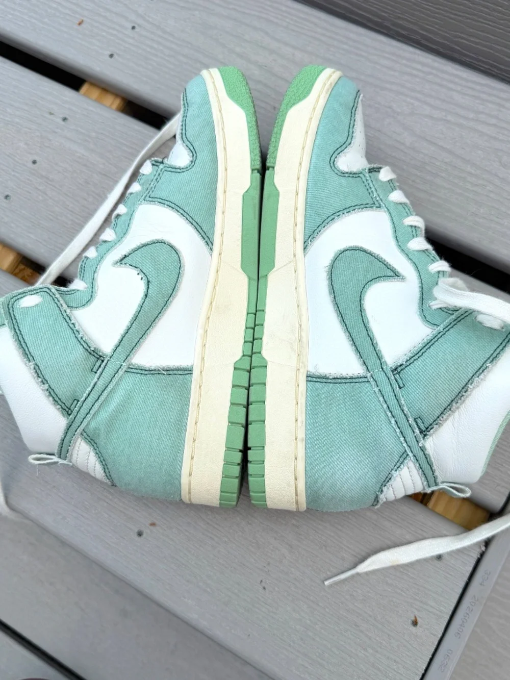 Women's Nike Shoe, Size 8 1/2 or 8.5, Dunk High 1985 Enamel Green